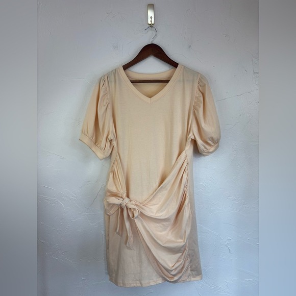 NEW V Neck Cream Off White T Shirt Wrap Dress Short Sleeve Bow Tie Medium Puff - Picture 1 of 7